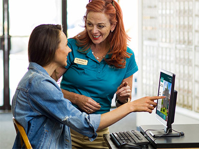 Customer at computer rental station 